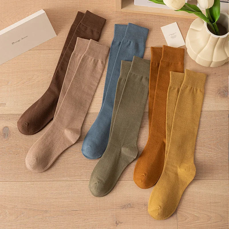 Calcetines hasta la rodilla de algodón para mujer, calcetines largos sexis Jk, calcetines hasta la pantorrilla sólidos en blanco y negro, moda japonesa coreana, cálidos y suaves para invierno AANHORA-SHOPPING