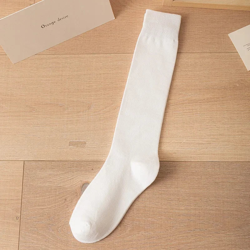 Calcetines hasta la rodilla de algodón para mujer, calcetines largos sexis Jk, calcetines hasta la pantorrilla sólidos en blanco y negro, moda japonesa coreana, cálidos y suaves para invierno AANHORA-SHOPPING