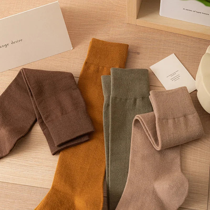 Calcetines hasta la rodilla de algodón para mujer, calcetines largos sexis Jk, calcetines hasta la pantorrilla sólidos en blanco y negro, moda japonesa coreana, cálidos y suaves para invierno AANHORA-SHOPPING