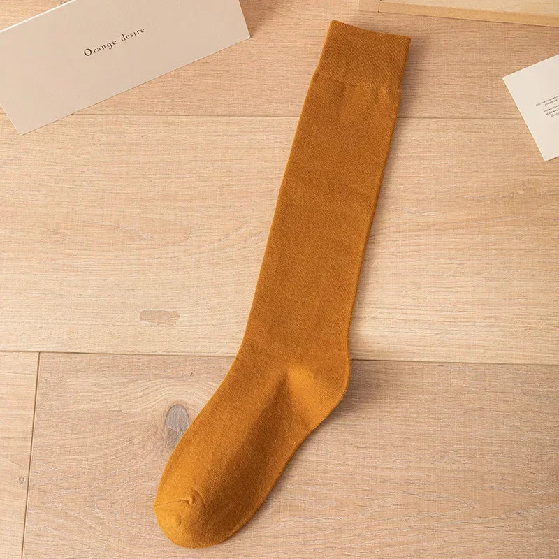 Calcetines hasta la rodilla de algodón para mujer, calcetines largos sexis Jk, calcetines hasta la pantorrilla sólidos en blanco y negro, moda japonesa coreana, cálidos y suaves para invierno AANHORA-SHOPPING